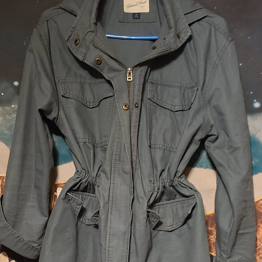 Univeral thread jacket